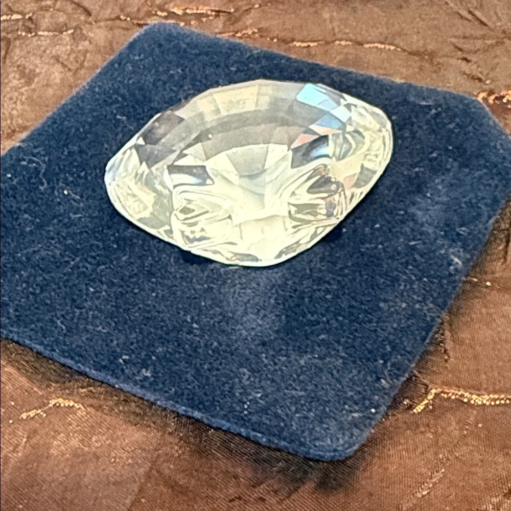 Swarovski Crystal Shell ~ Retired - Picture 5 of 7